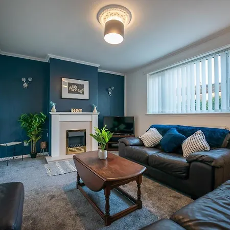 Tranmere House Workstays Uk Rates Direct Middlesbrough